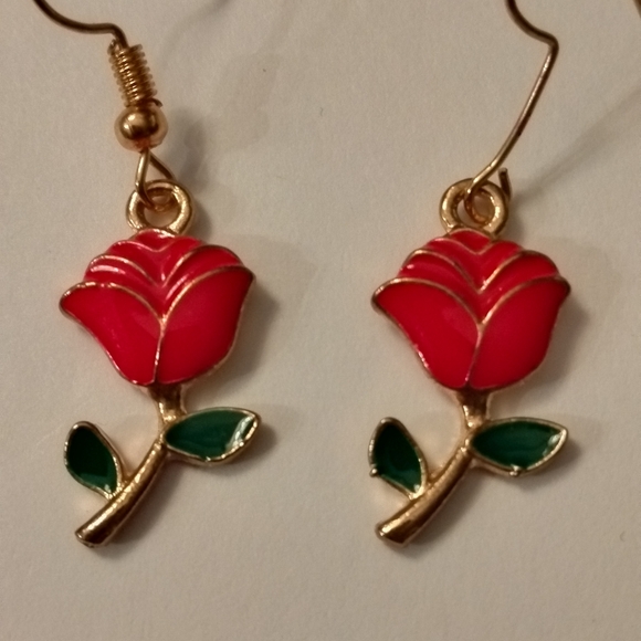 Independent Jewelry - $5 Clearence Earrings